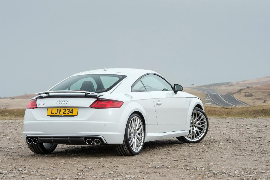  Audi TTS Coupe (8S) 2015 года  (UK) (фото 8 из 22)